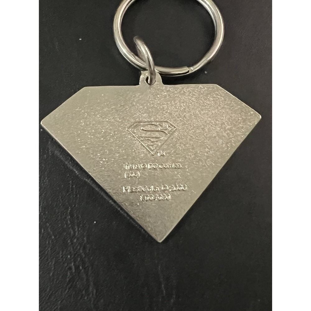 2006 DC Comics Superman Keychain - Picture 4 of 9
